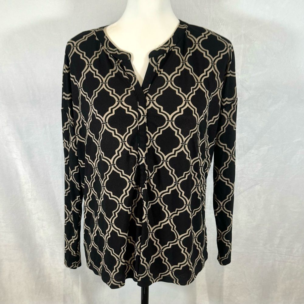 Dana Buchman vneck black and tan geometric print top size large